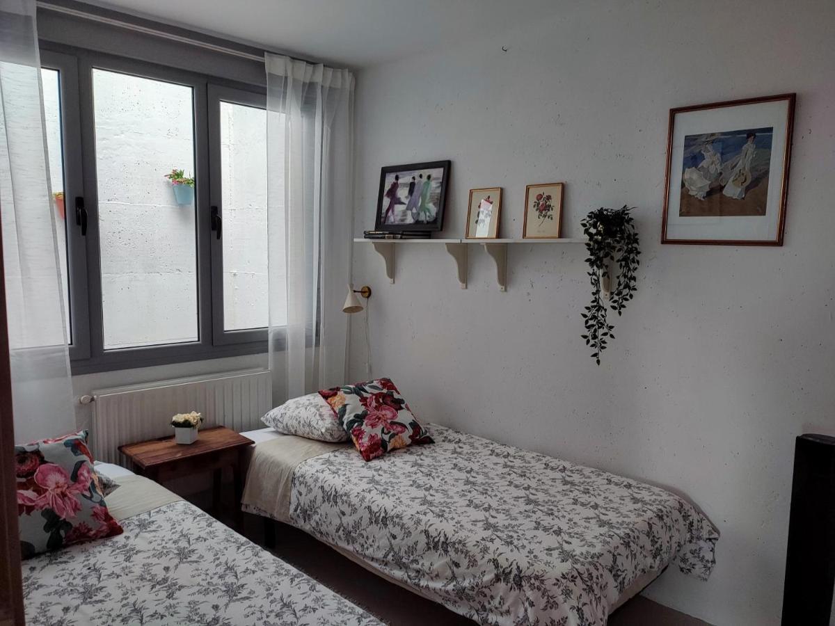 Casa De Babel Bed & Breakfast Кудилеро Екстериор снимка